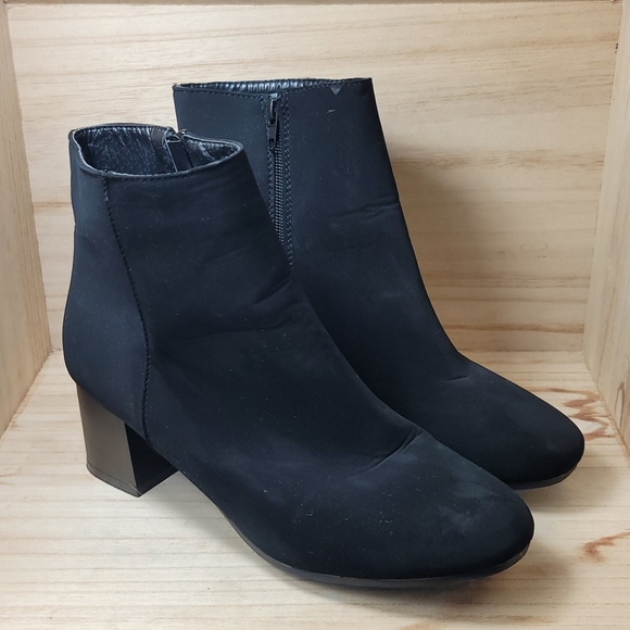 Womens Black Suede Ankle Boots - Picture 3 of 11